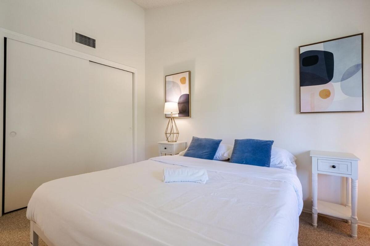 6 Minutes To Universal With Game Room, Heated Pool & * Los Ángeles